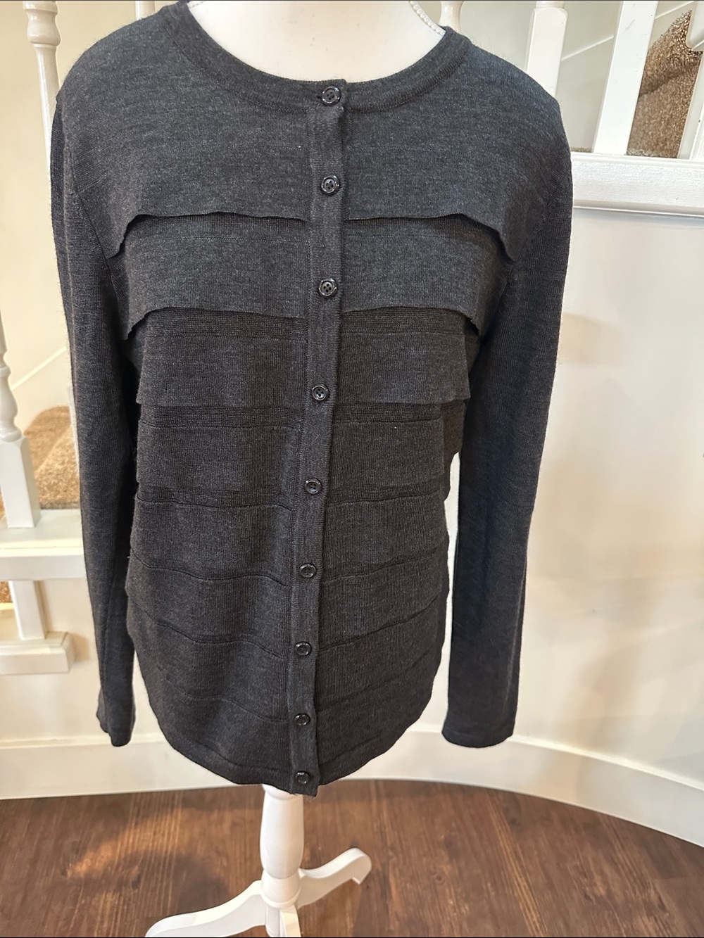 Nwot. Dark charcoal grey sweater